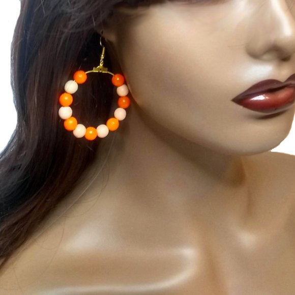 Medium Size Peach And Orange Hoop Earrings, Beaded Hoop Earrings, Colorful Hoops - Picture 2 of 7